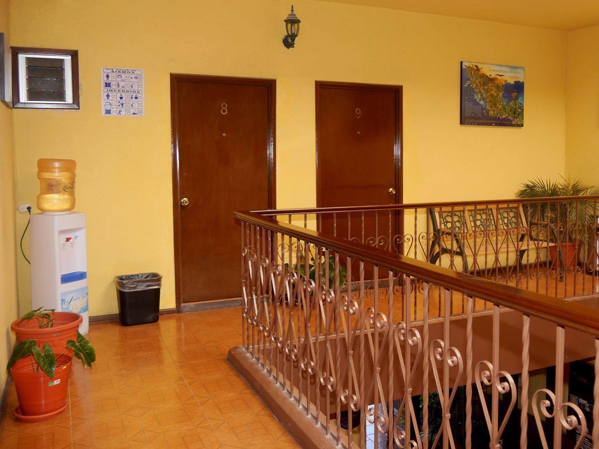 Hotel Estefania Morelia Exterior photo